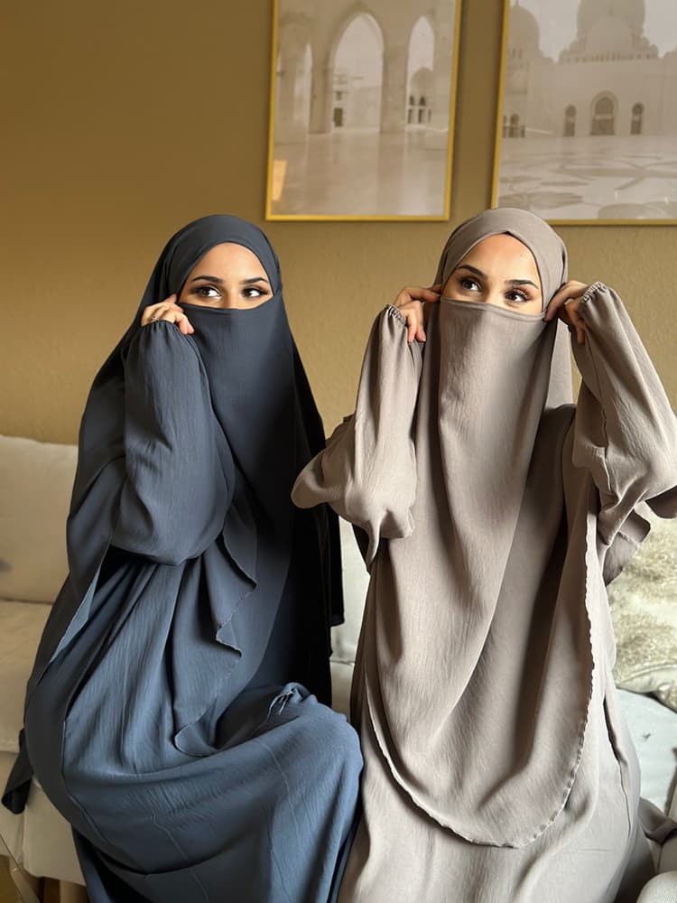 Yara Jilbab To Delt